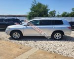 продам Toyota Highlander в пмр  фото 4