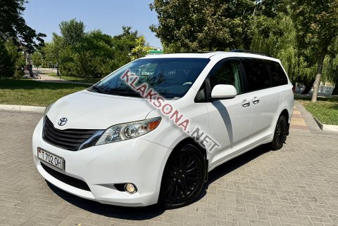 продам Toyota Siennaв пмр фото 3