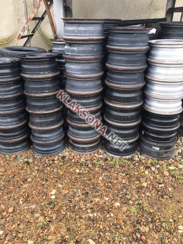 продам Комплектующие диски и шиныв пмр фото 1