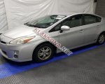 продам Toyota Prius V в пмр  фото 2