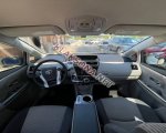 продам Toyota Prius V в пмр  фото 2