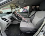 продам Toyota Prius V в пмр  фото 3