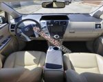 продам Toyota Prius V в пмр  фото 2