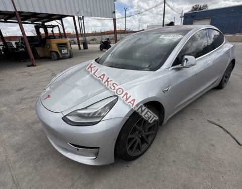 продам Tesla Model 3в пмр  фото 4