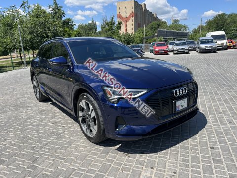продам Audi Q7в пмр  фото 5